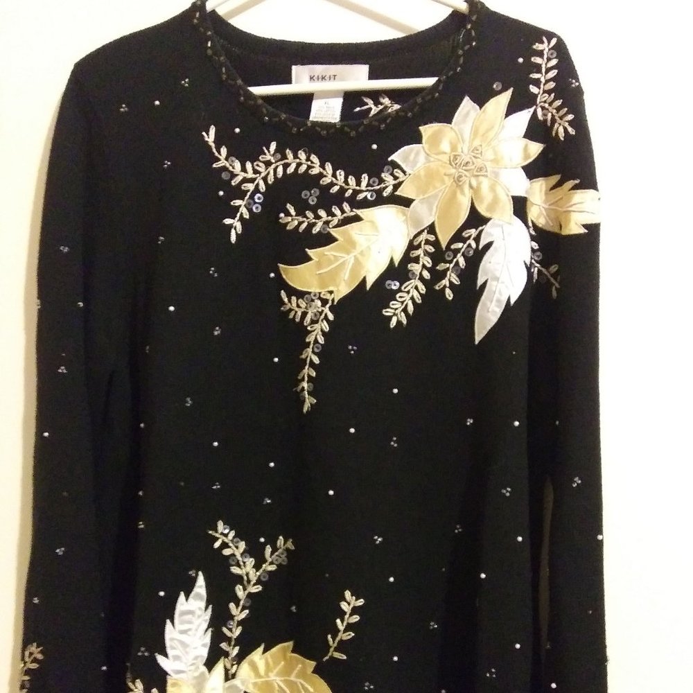 Black with Gold Satiny poinsettia leaves w/beading